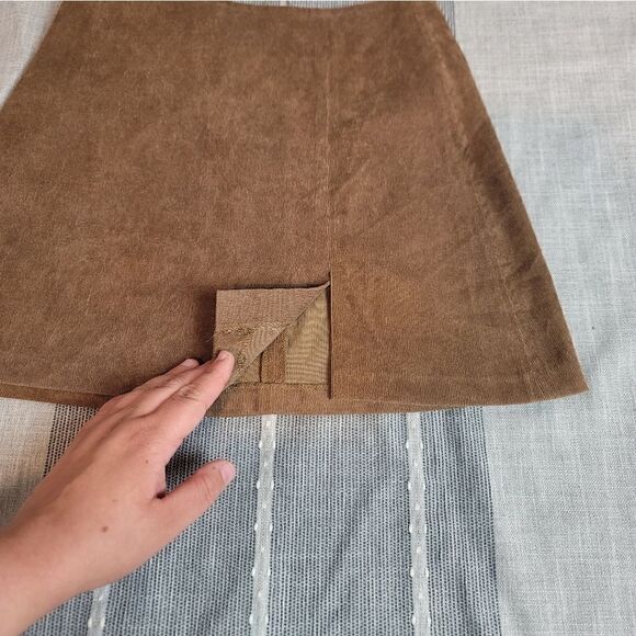 THE IMPECCABLE PIG *Imperfect* Corduroy Skirt - Picture 2 of 8
